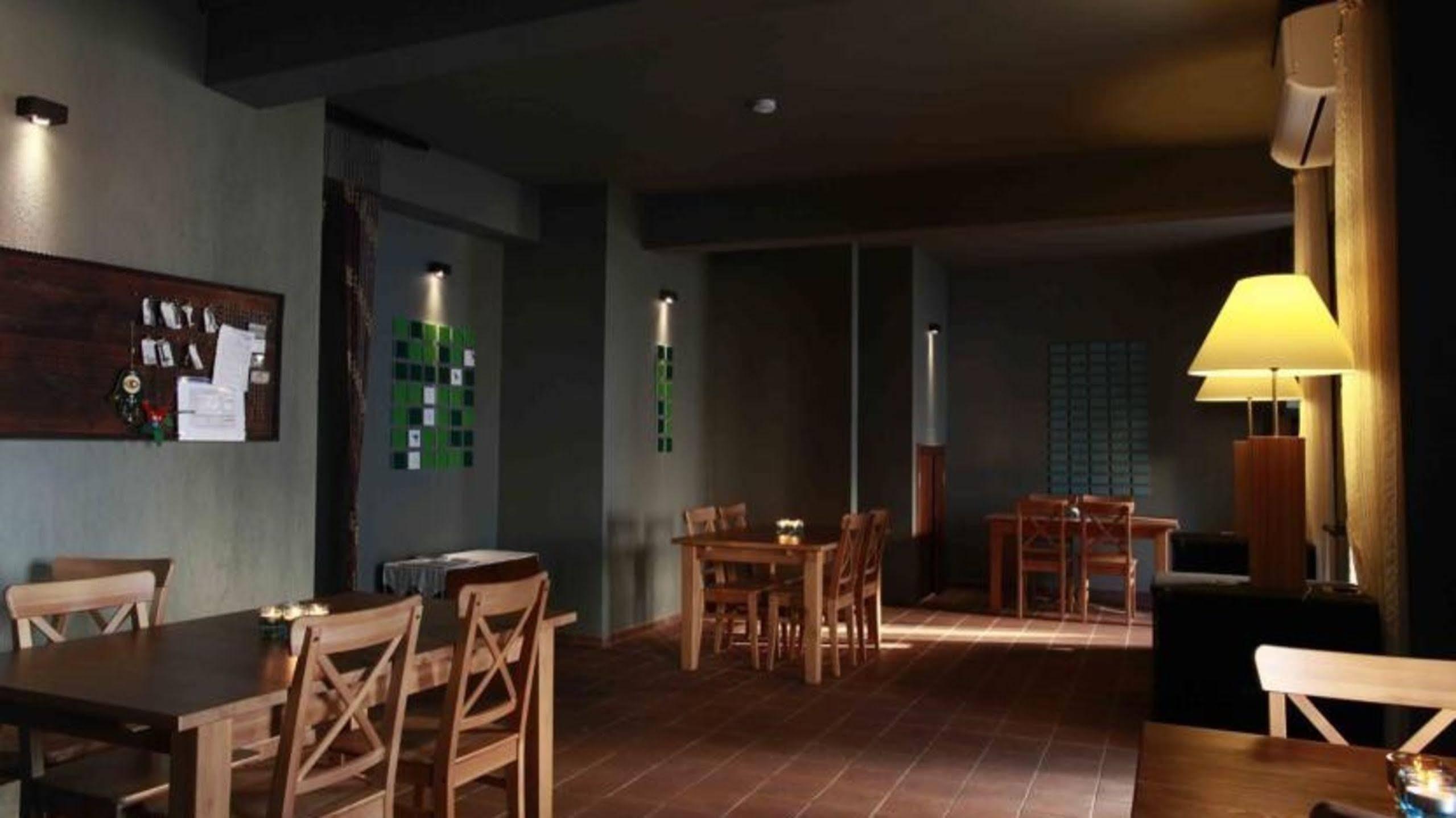 דטקה The Green Goose Hotel מראה חיצוני תמונה