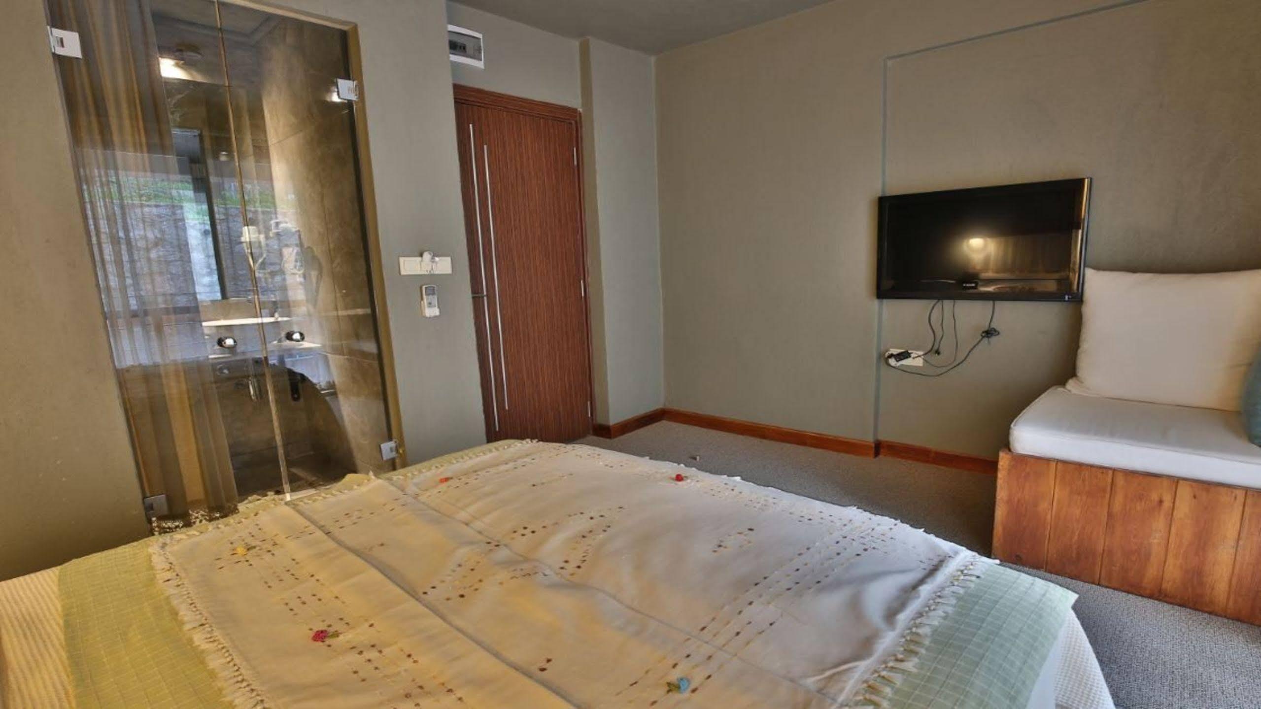 דטקה The Green Goose Hotel מראה חיצוני תמונה